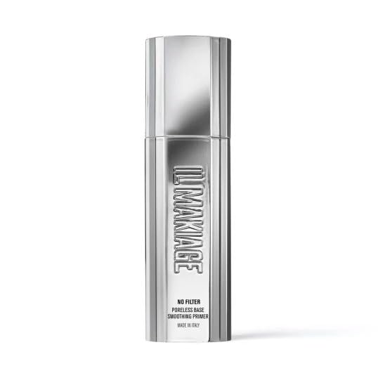 Scinex IL MAKIAGE primer texture close-up highlighting silky finish for smoother makeup application