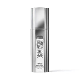 Scinex IL MAKIAGE primer texture close-up highlighting silky finish for smoother makeup application