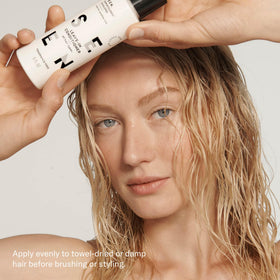 SEEN label close-up highlighting key ingredients and skin-safe benefit