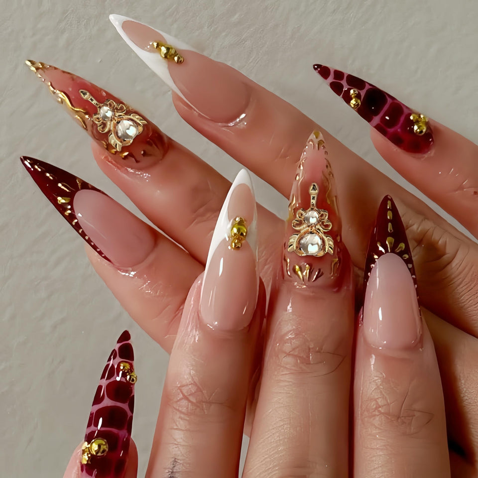 SEENEEY front packaging showing almond French red nails and complete set benefit