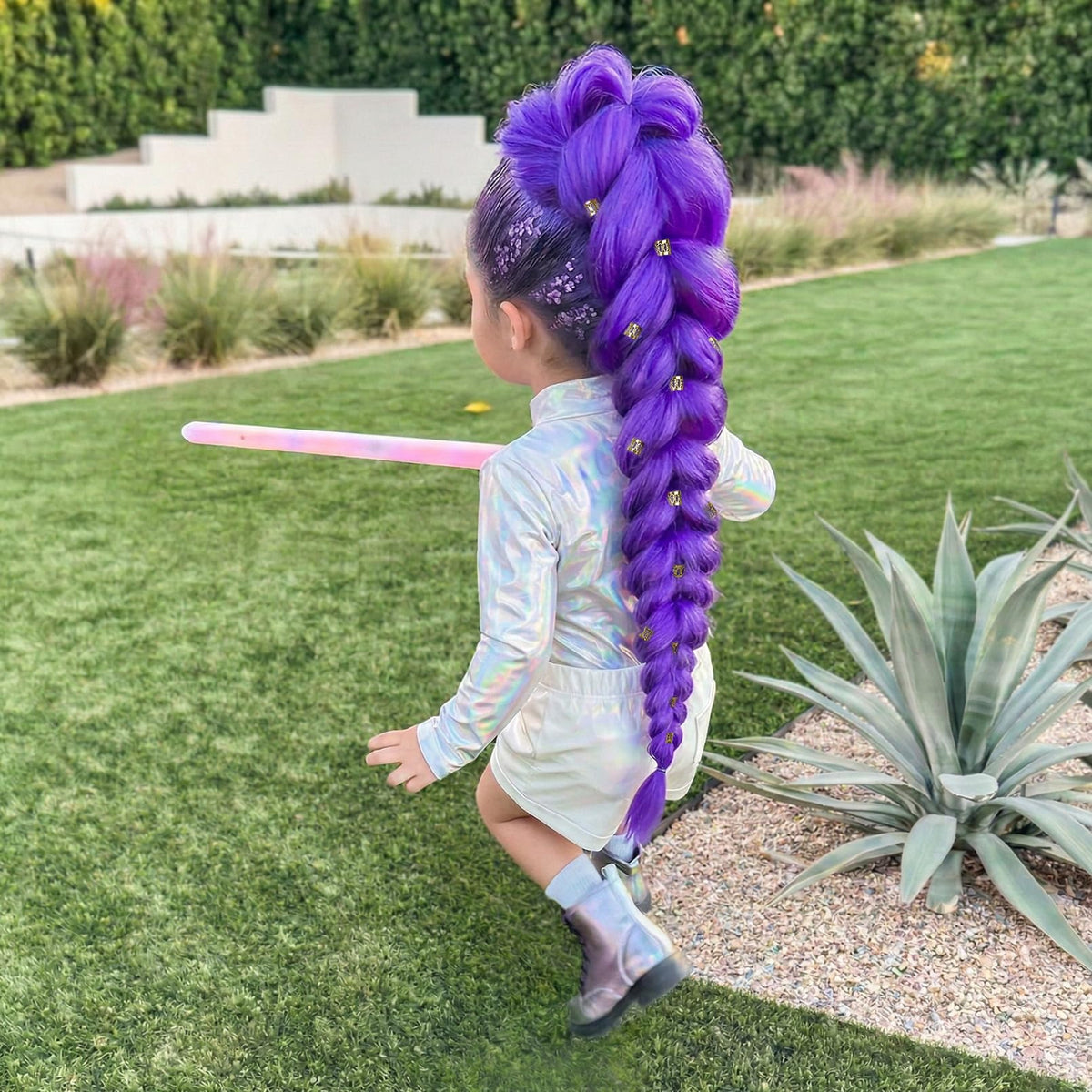 SEIKEA child wearing purple ponytail, quick attachment for play and cosplay