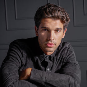 SexyHair Control Maniac styled spikes in lifestyle setting showing long-lasting shape benefit