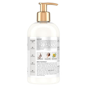 Shea Moisture creamy conditioner texture pouring for easy detangling