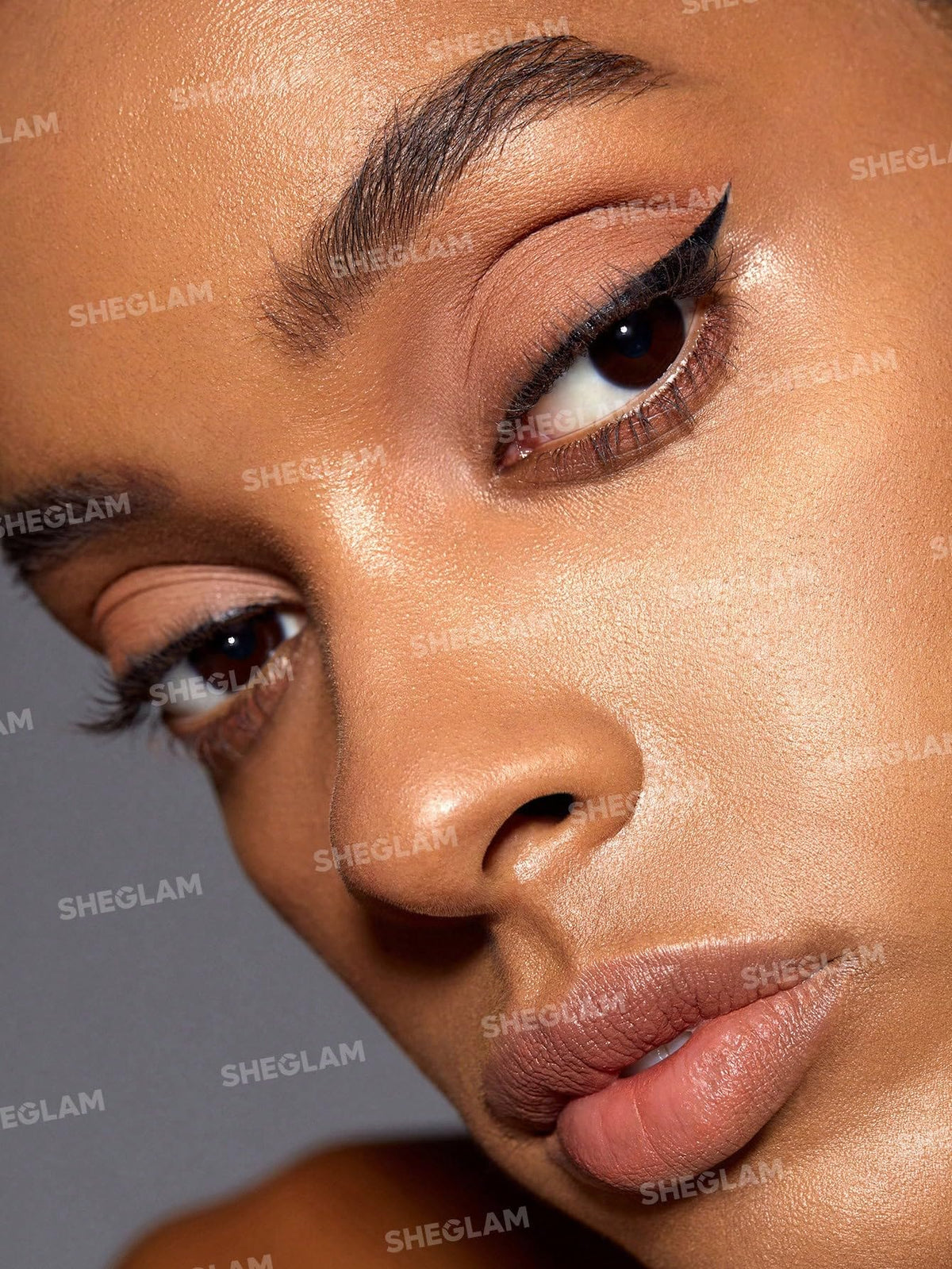 SHEGLAM back label highlighting waterproof formula and cruelty-free feature