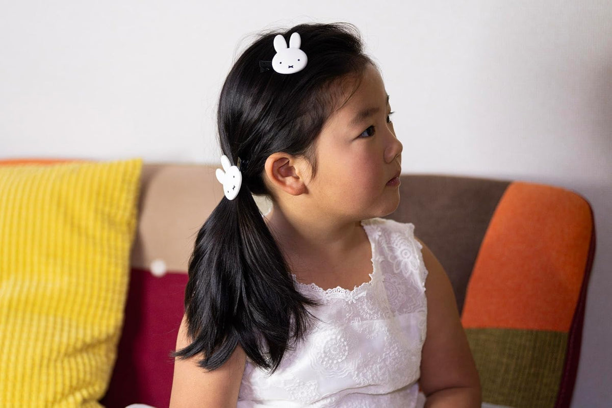 SHOBIDO Miffy in hair side view demonstrating discreet styling benefit