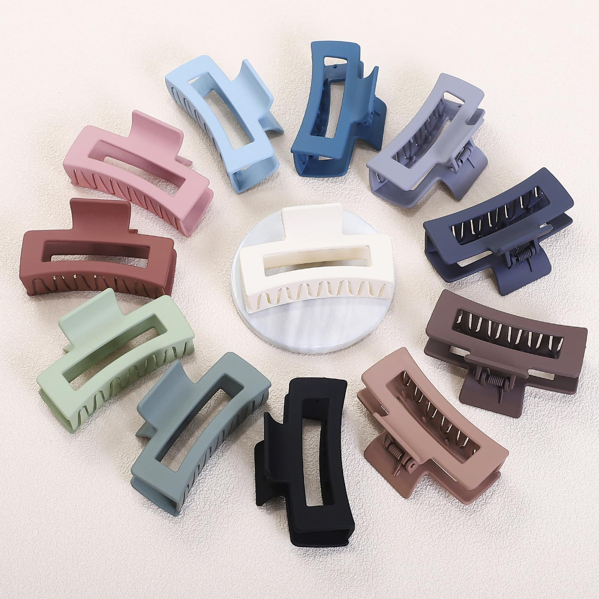 Sisiaipu detailed shot of metal spring and hinge offering secure long-lasting grip