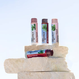 Sky Organics beeswax and plant oils ingredients conveying nourishing care