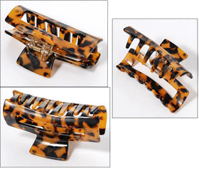 SL Sursarbelor leopard print clip detail emphasizing bold pattern and secure grip