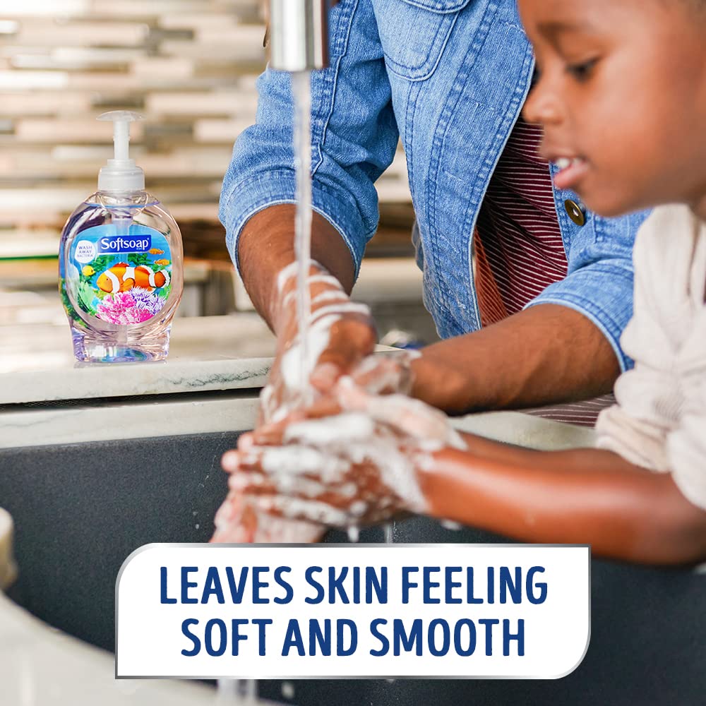 Softsoap aquarium clear liquid lather on hands showing gentle moisturizing effect
