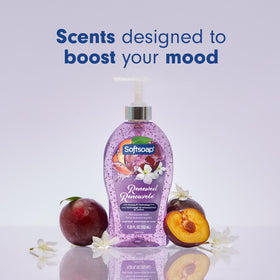 Visible moisture beads in Softsoap gel showing hydration boost