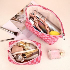 SOIDRAM small bag holding brushes and lipsticks for organized makeup access