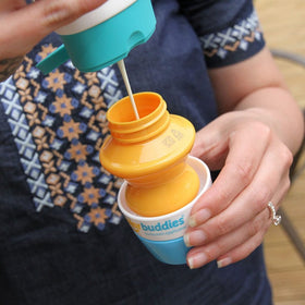 Solar Buddies close-up roller sponge detail for smooth even sunscreen spread