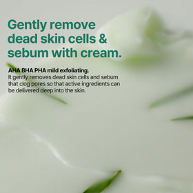 SOME BY MI small pump of cream on hand illustrating easy spreadability and fast absorption