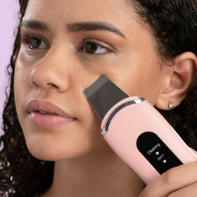 SPA SCIENCES LELA packed in travel pouch for convenient storage and on-the-go care
