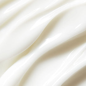 St.Tropez application on arm demonstrating streak-free, buildable tan