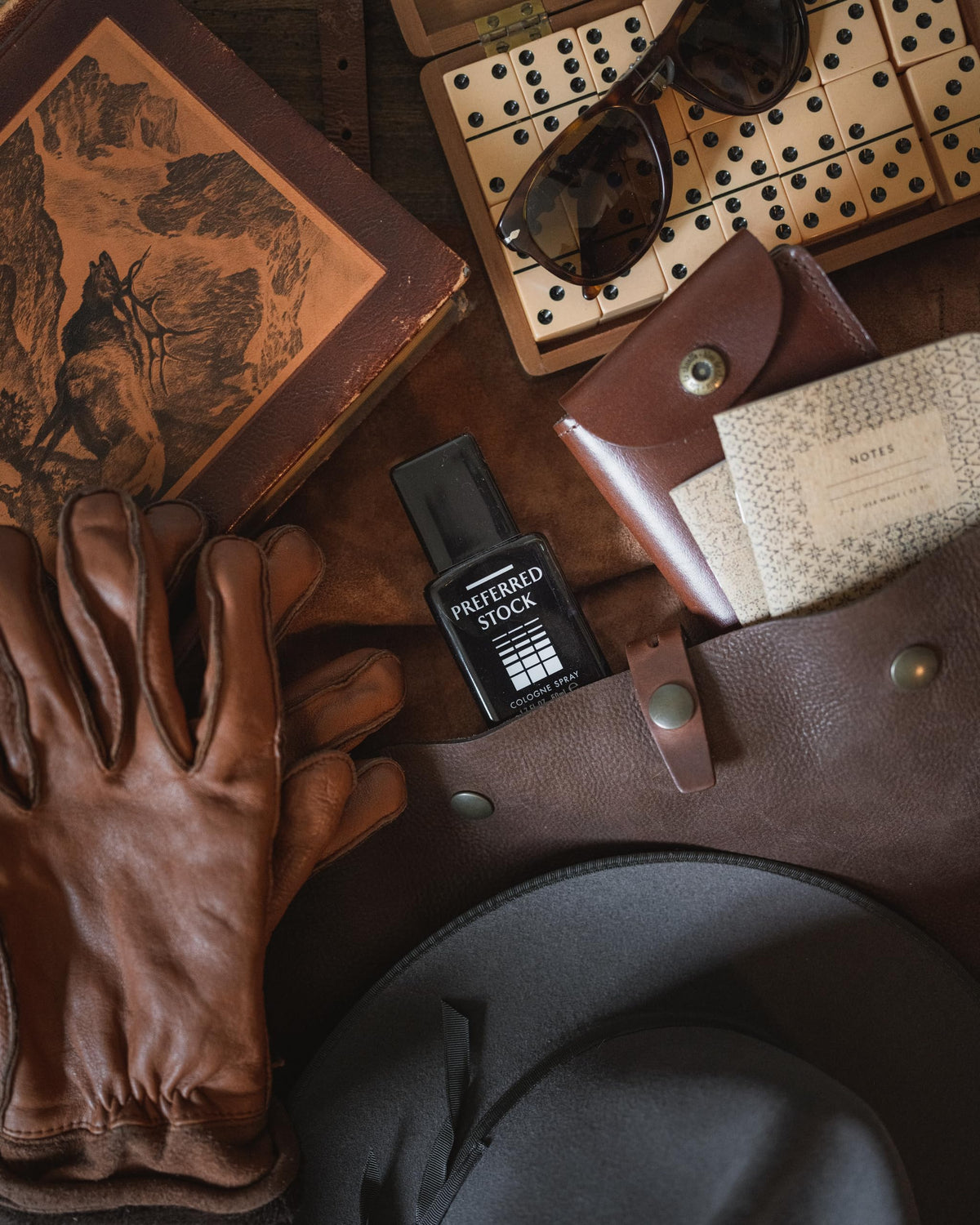 Stetson aromatic notes visual with cypress and sandalwood indicating scent profile