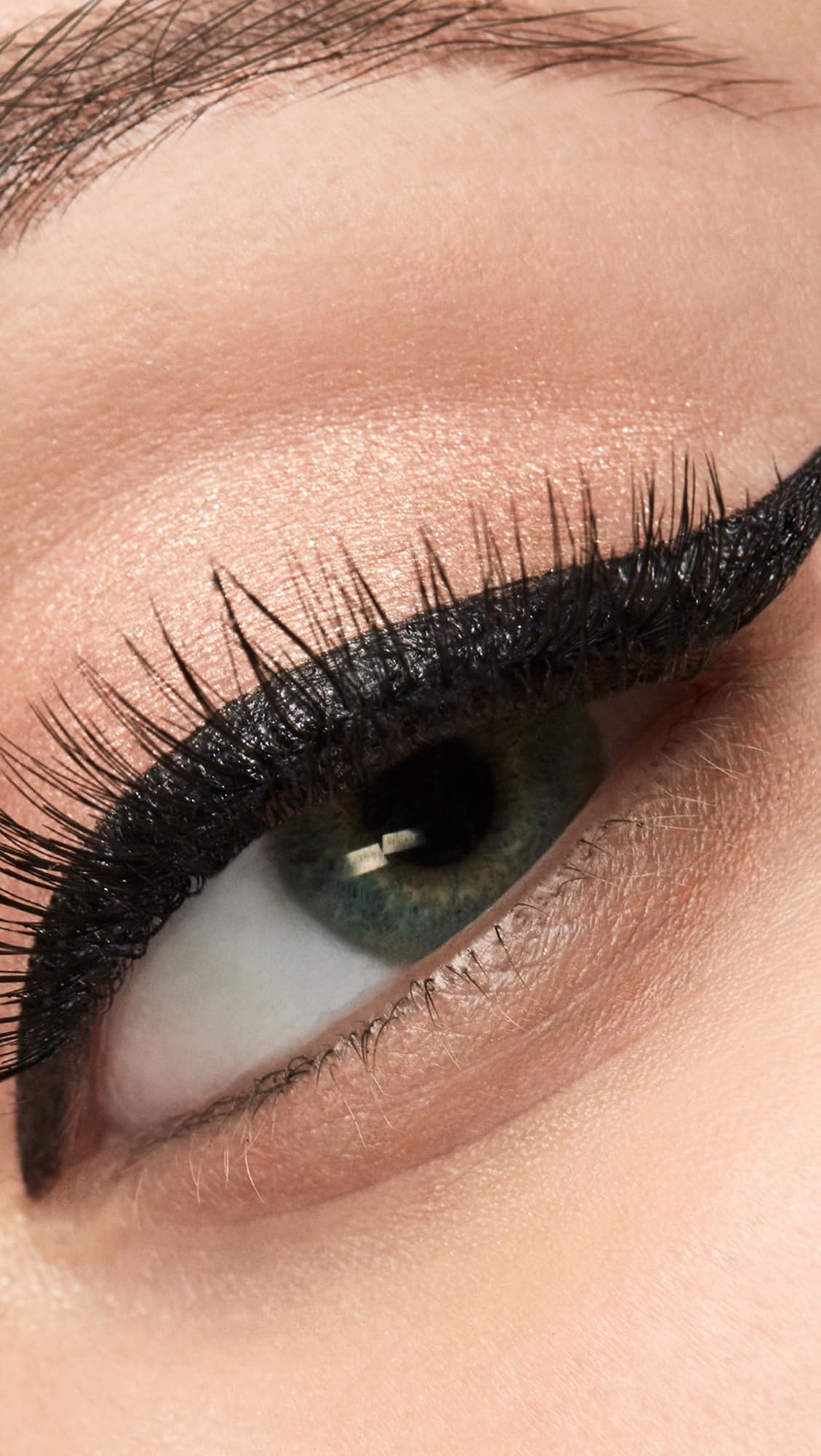 stila lifestyle evening look on model showcasing waterproof staying power