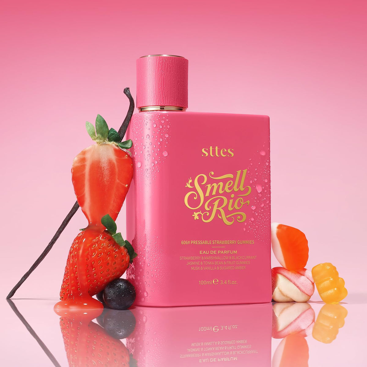 Sttes perfume on palm showcasing clear EDP texture and smooth application