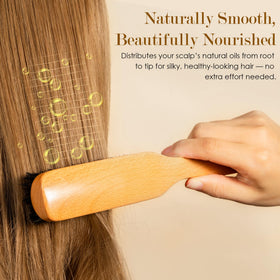 STYLEMATE close-up of natural bristles highlighting smooth texture and gentle touch