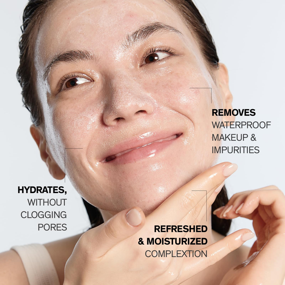 Sulwhasoo pump dispenser dispensing oil, showing controlled, mess-free application