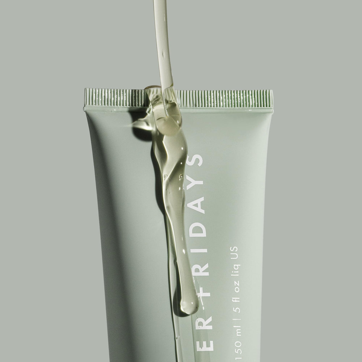 Summer Fridays dispenser pump in use demonstrating easy one-hand application and convenient dosing