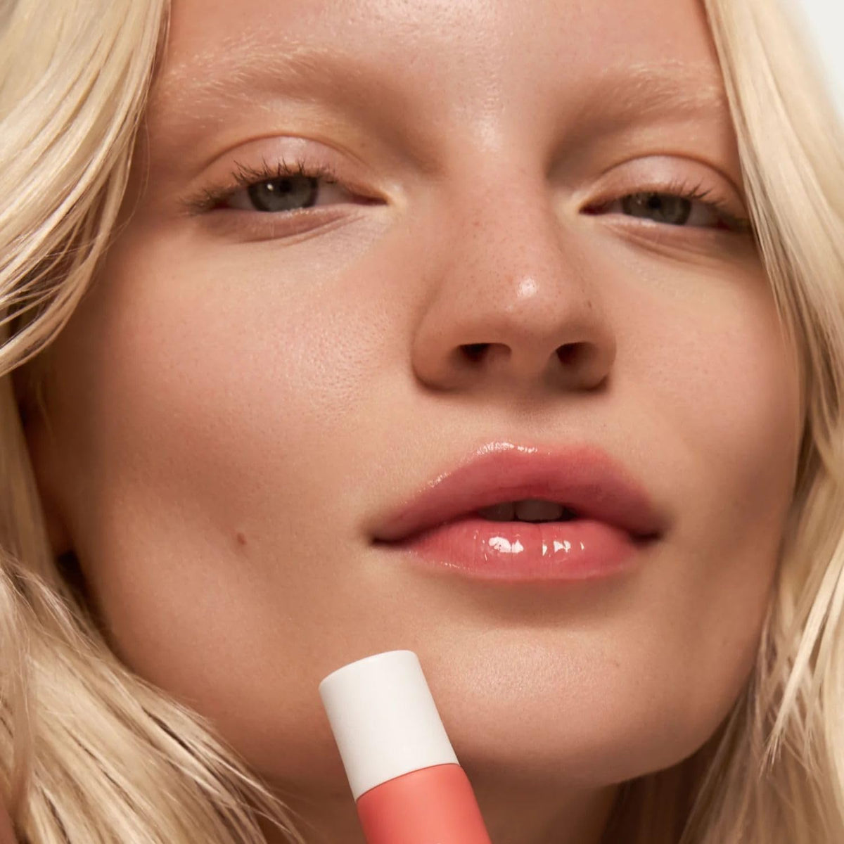 Summer Fridays tube label close-up showing product name and clean formulation benefit