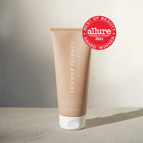 Summer Fridays lotion texture on a pump demonstrating lightweight, fast-absorbing finish