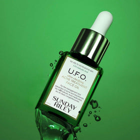 Sunday Riley label and ingredients view showing active salicylic acid transparency