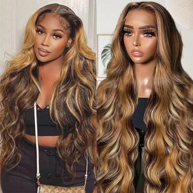 Sunelk front view honey blonde ombre wig shows natural parting and glossy waves