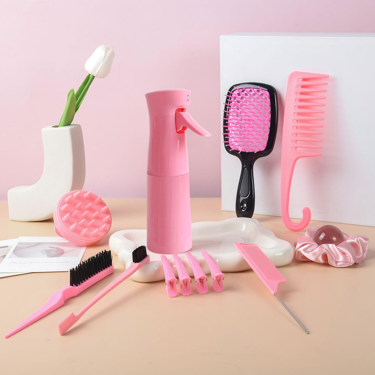 SUPHOUSE detangling brush close-up demonstrating smooth glide and reduced tugging