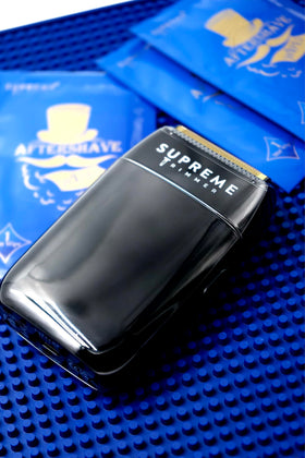 Supreme Trimmer Crunch Lite plugged in while shaving to show corded continuous power option