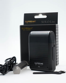 Supreme Trimmer LED battery indicator lit showing clear charge status
