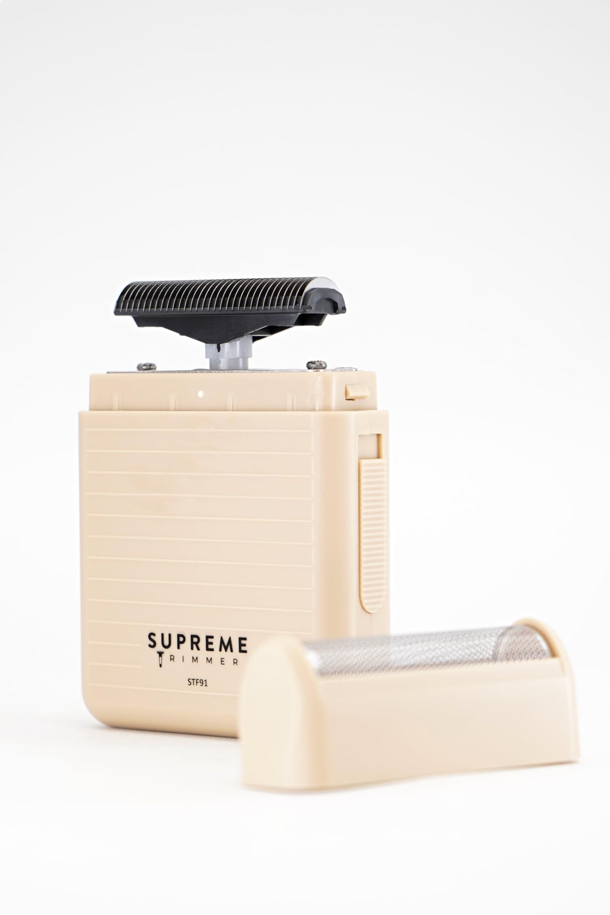 Supreme Trimmer replacement foil packaging showing easy maintenance option