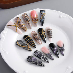 SUTOKAKA open box revealing 12 grid strips for multiple manicures