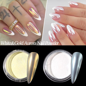 SUTOZMIWE applied on gel nails producing a mirror-like chrome finish for impact