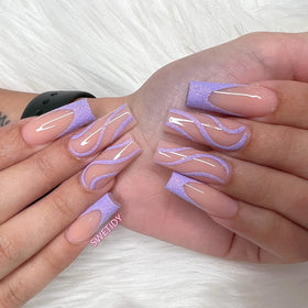 SWETIDY tips applied by a nail technician, demonstrating smooth application benefit