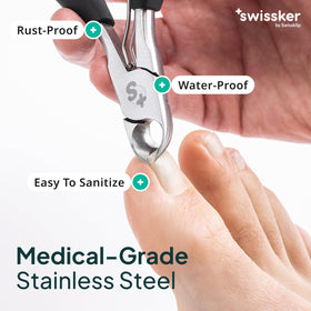 Swissklip Swissker in use trimming a toenail for controlled, clean results