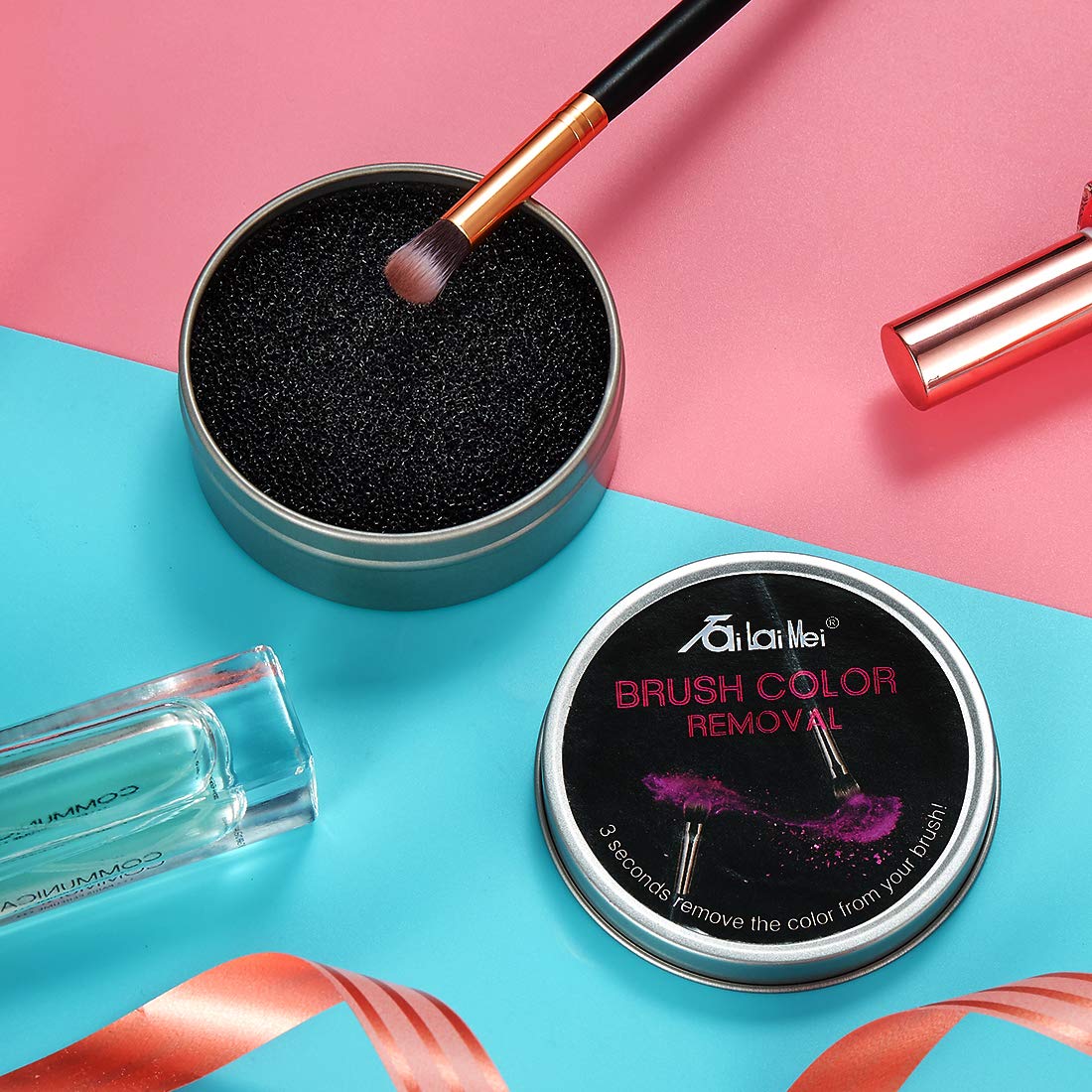 TailaiMei packed in purse-ready case, ideal for on-the-go touch-ups and quick shade changes
