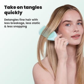 Tangle Teezer detail of soft-flex teeth texture protecting fragile hair