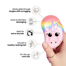 TANGLE TEEZER child using brush to detangle hair gently and reduce tears benefit