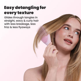 TANGLE TEEZER flexible tooth texture close-up showing bend for scalp comfort