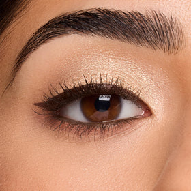 tarte close-up of both ends, highlights two-in-one versatility and control