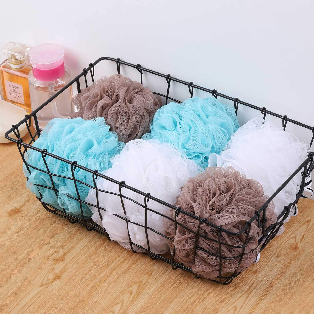 Tbestmax pouf producing rich lather for efficient cleanser use