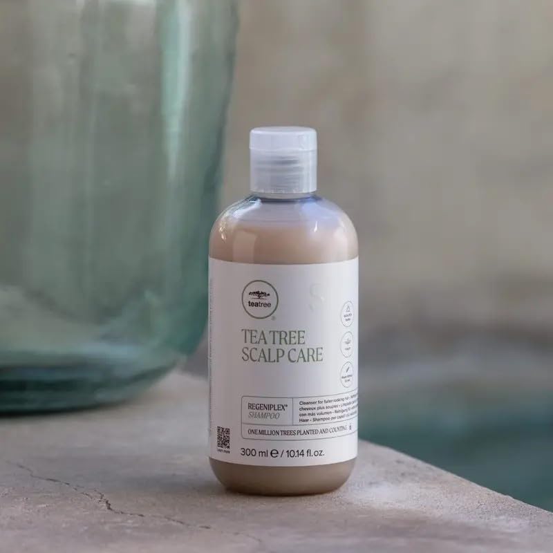 Tea Tree Regeniplex lather close-up showing creamy foam and gentle cleansing action