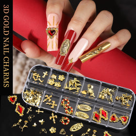 Teenitor tiny caviar beads and shaped gold pieces close-up for fine detailing