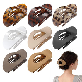 Tengantongda compact clips inside a purse ready for quick touch-ups