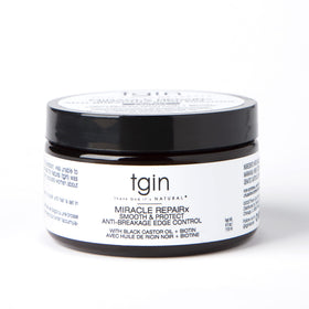 Thank God It's Natural texture close-up displaying smooth, non-greasy gel for easy application benefit