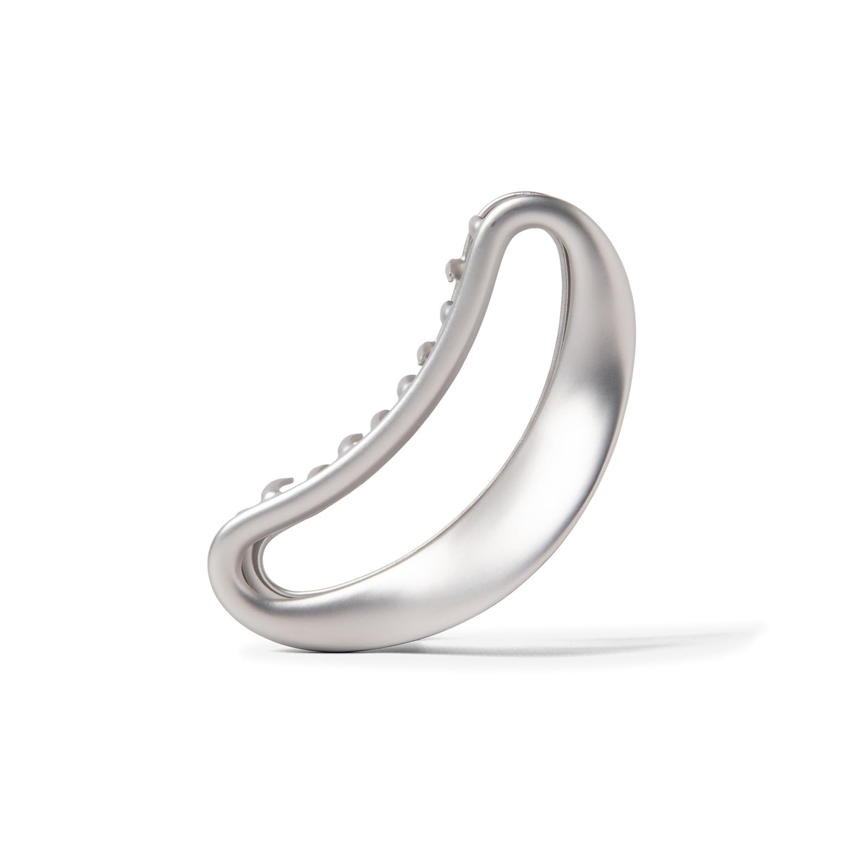 The Hair Edit front view of silver claw clip showing sculpted design and polish
