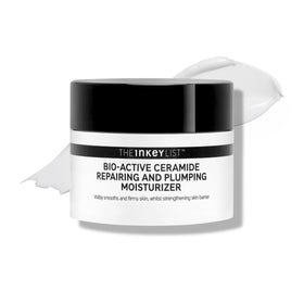 The INKEY List jar front view showing label and product clarity benefits