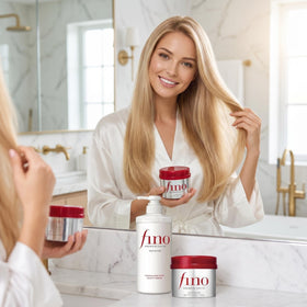 TJ SIGNATURE mask cream consistency on fingers, rich repair and deep nourishment benefit